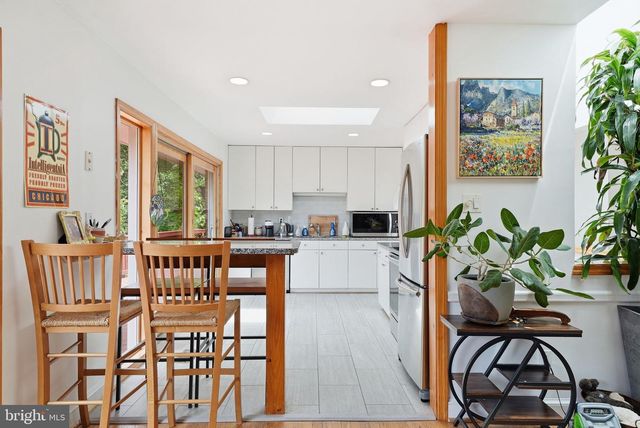 1476 WAGGAMAN CIR, Mclean, VA 22101