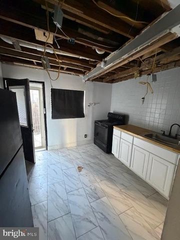 2221 N PALETHORP ST, Philadelphia, PA 19133