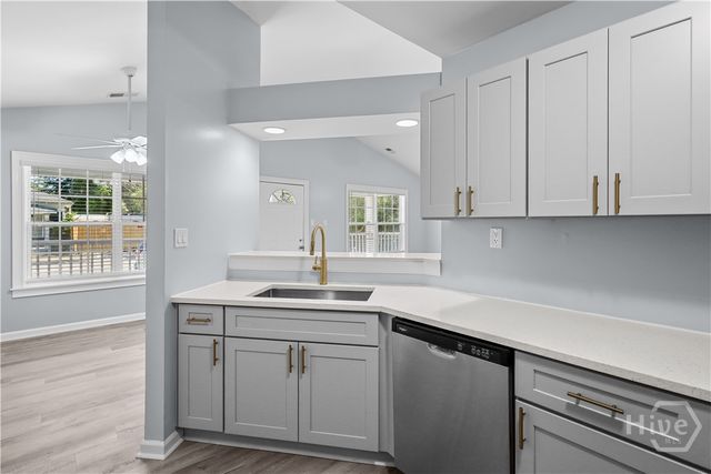 515 Staley Avenue, Savannah, GA 31405