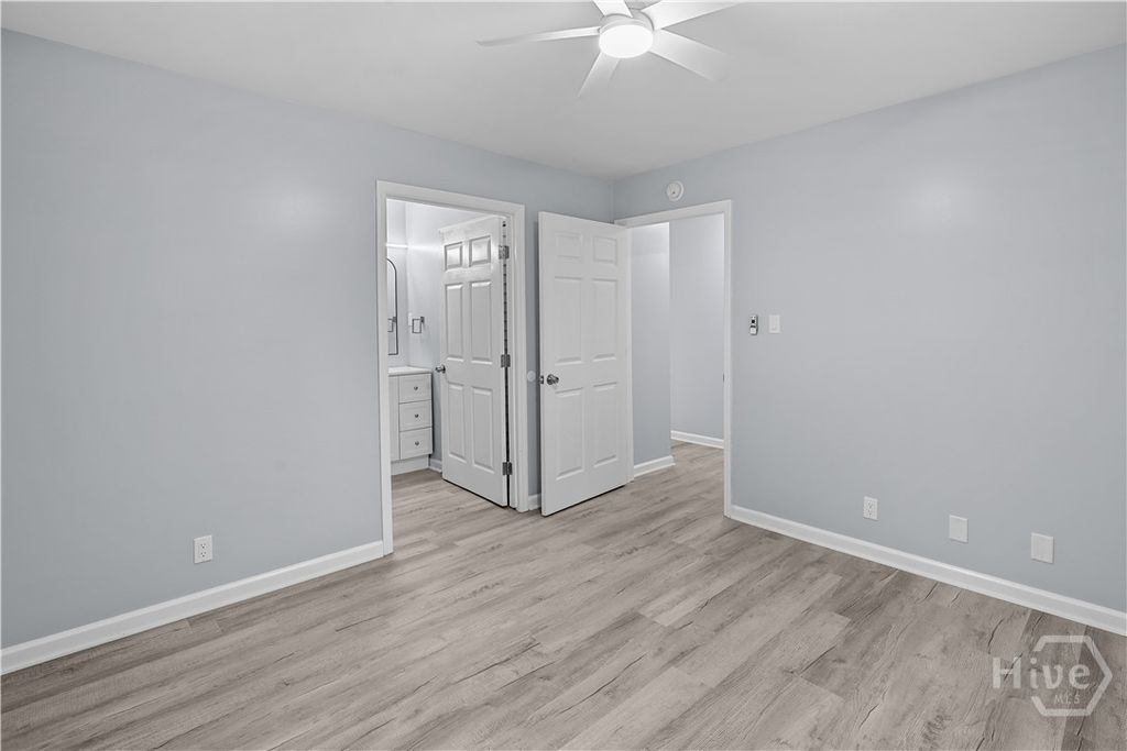 Image 16 of property listing at 515 Staley Avenue, Savannah, GA 31405