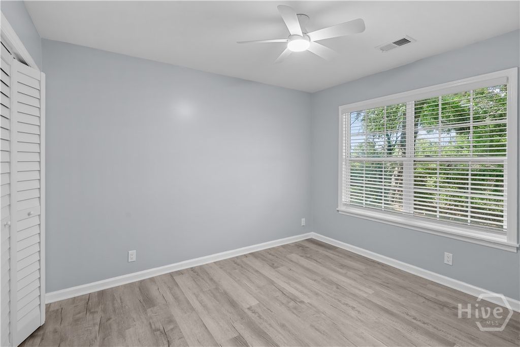 Image 25 of property listing at 515 Staley Avenue, Savannah, GA 31405