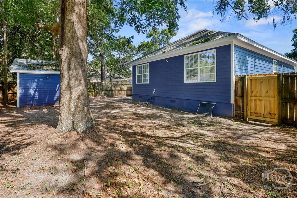 Image 28 of property listing at 515 Staley Avenue, Savannah, GA 31405