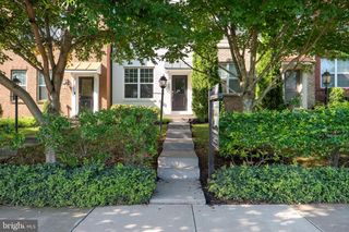 43915 EASTGATE VIEW DR, Chantilly, VA 20152