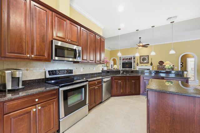 4608 Grovecrest Circle, North Myrtle Beach, SC 29582