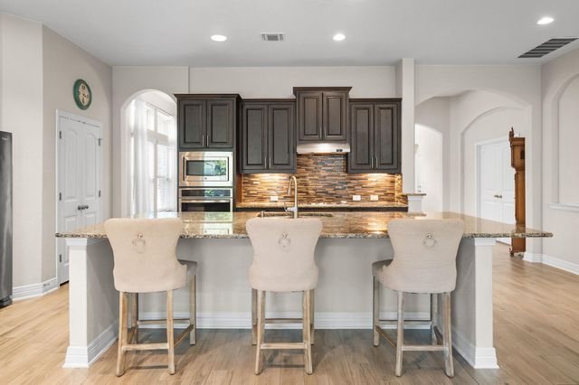 229 Cross Mountain TRL, Georgetown, TX 78628