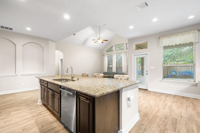 229 Cross Mountain TRL, Georgetown, TX 78628