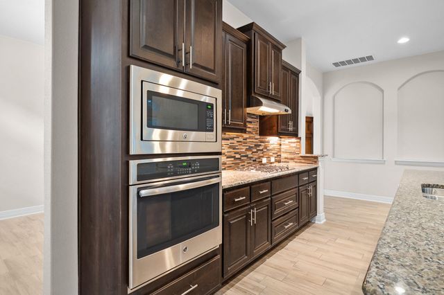 229 Cross Mountain TRL, Georgetown, TX 78628