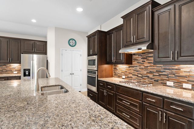 229 Cross Mountain TRL, Georgetown, TX 78628