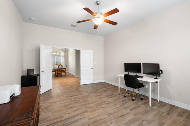 229 Cross Mountain TRL, Georgetown, TX 78628