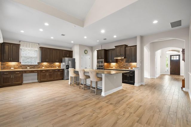 229 Cross Mountain TRL, Georgetown, TX 78628
