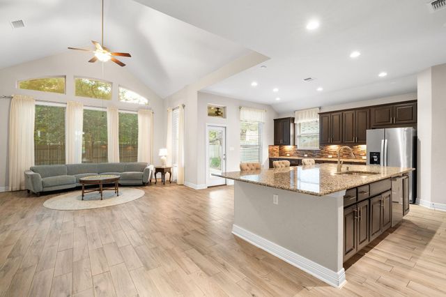 229 Cross Mountain TRL, Georgetown, TX 78628