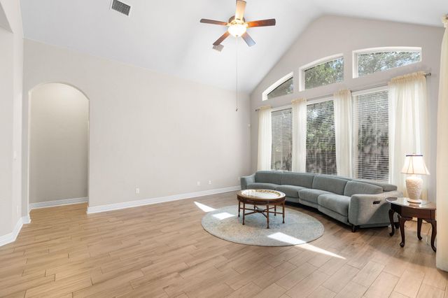 229 Cross Mountain TRL, Georgetown, TX 78628