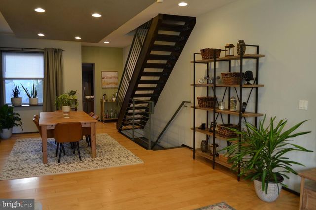 907 N 5TH ST, Philadelphia, PA 19123