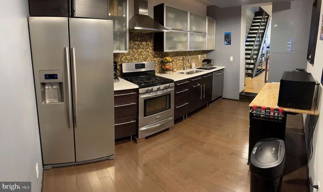 907 N 5TH ST, Philadelphia, PA 19123