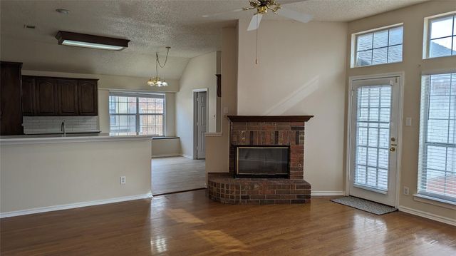 1115 Cambridge Drive, Carrollton, TX 75007