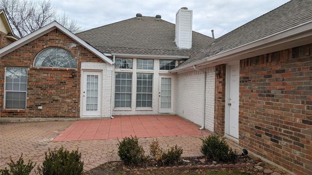 1115 Cambridge Drive, Carrollton, TX 75007