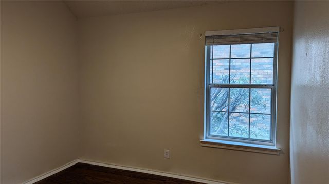 1115 Cambridge Drive, Carrollton, TX 75007