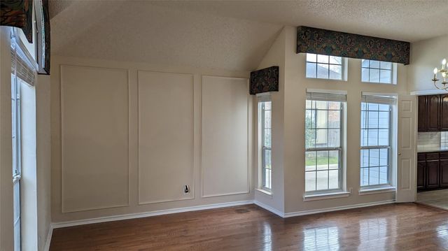 1115 Cambridge Drive, Carrollton, TX 75007