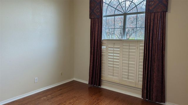 1115 Cambridge Drive, Carrollton, TX 75007