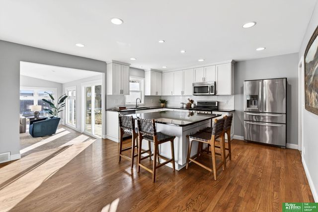 7801 Hickory Circle, Omaha, NE 68124