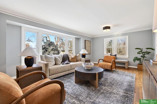 7801 Hickory Circle, Omaha, NE 68124