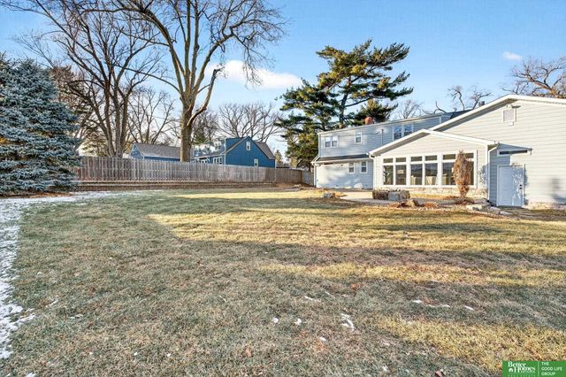 7801 Hickory Circle, Omaha, NE 68124