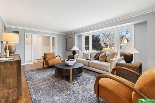 7801 Hickory Circle, Omaha, NE 68124