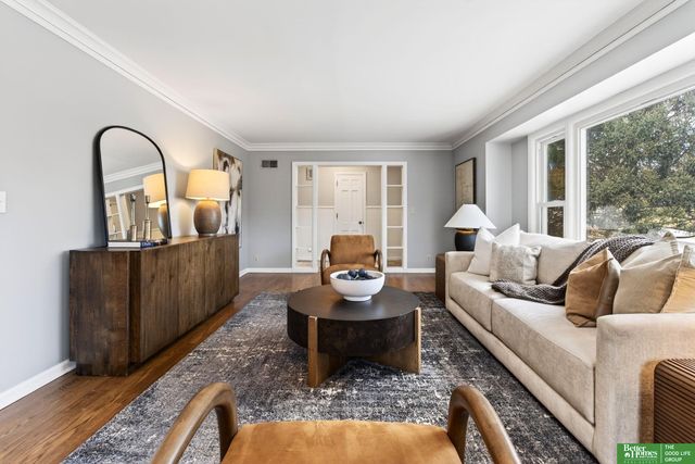 7801 Hickory Circle, Omaha, NE 68124