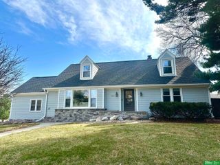 7801 Hickory Circle, Omaha, NE 68124