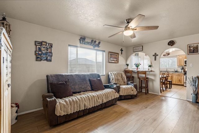 205 Hillandale Avenue, Belen, NM 87002