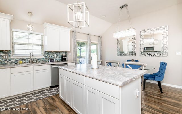 9409 Mossy Creek Way, Louisville, KY 40229
