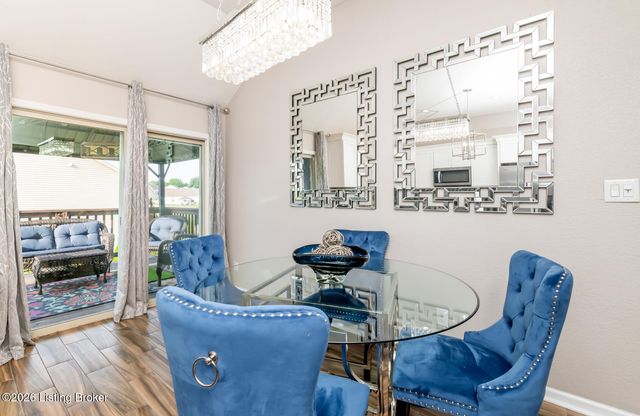 9409 Mossy Creek Way, Louisville, KY 40229