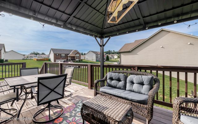 9409 Mossy Creek Way, Louisville, KY 40229