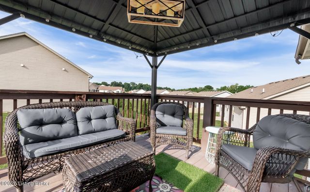 9409 Mossy Creek Way, Louisville, KY 40229