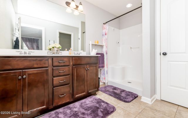 9409 Mossy Creek Way, Louisville, KY 40229