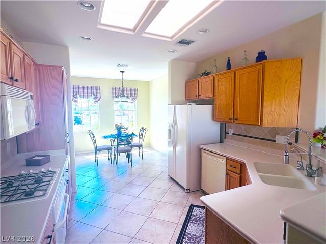 2988 Yellow Springs Court, Henderson, NV 89052