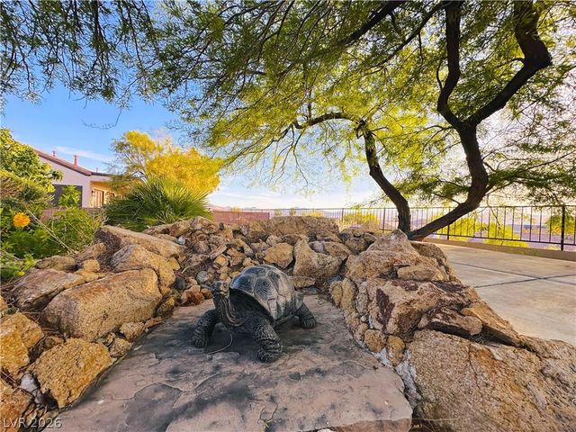 2988 Yellow Springs Court, Henderson, NV 89052