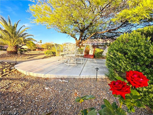 2988 Yellow Springs Court, Henderson, NV 89052