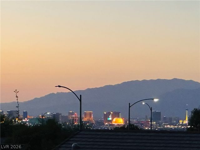 2988 Yellow Springs Court, Henderson, NV 89052