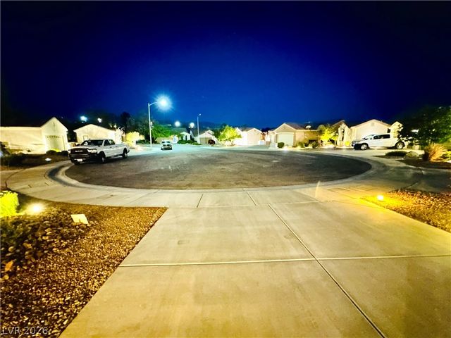 2988 Yellow Springs Court, Henderson, NV 89052