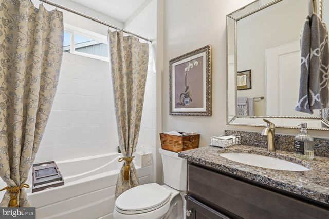 110 VICEROY WAY, Lake Frederick, VA 22630