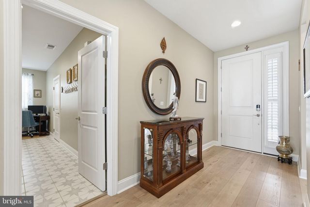 110 VICEROY WAY, Lake Frederick, VA 22630