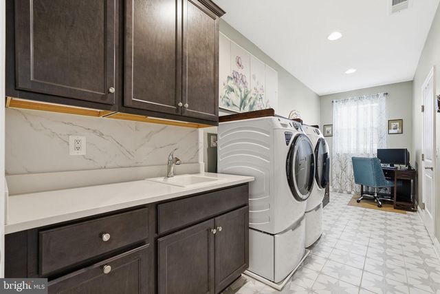 110 VICEROY WAY, Lake Frederick, VA 22630