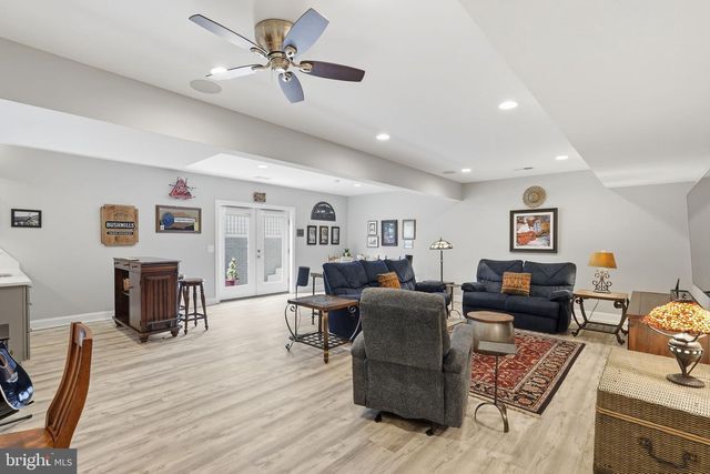 110 VICEROY WAY, Lake Frederick, VA 22630