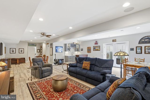110 VICEROY WAY, Lake Frederick, VA 22630