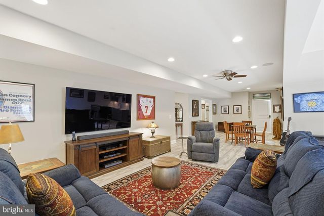 110 VICEROY WAY, Lake Frederick, VA 22630