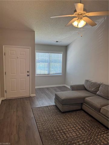 196 Bethania Oaks Circle, Pfafftown, NC 27040