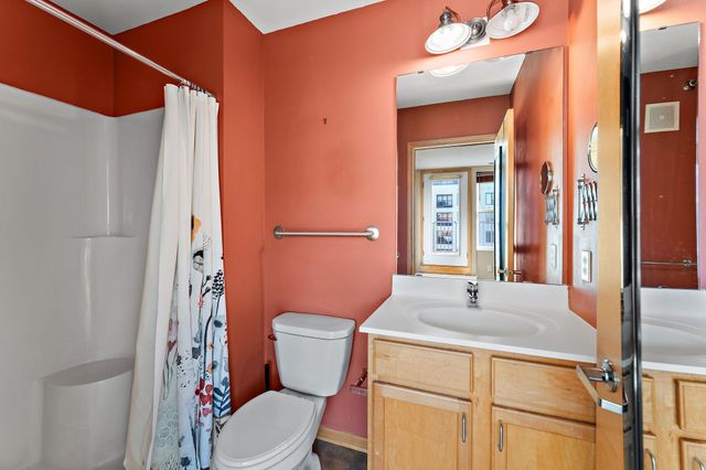 2650 University Avenue W 318, Saint Paul, MN 55114