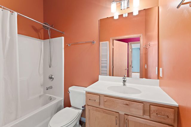 2650 University Avenue W 318, Saint Paul, MN 55114