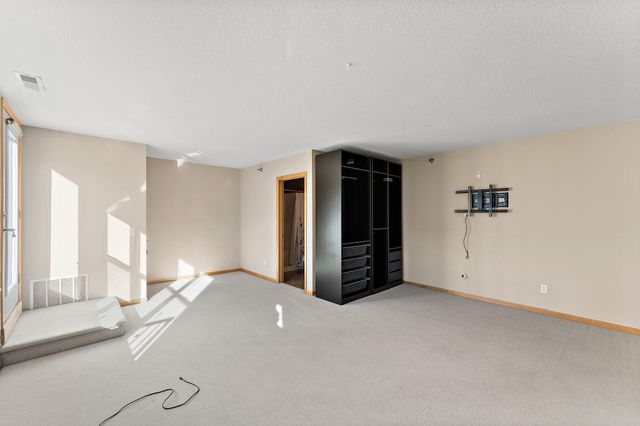 2650 University Avenue W 318, Saint Paul, MN 55114